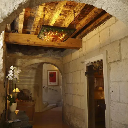 فندق مبيت وإفطار Les Arcades